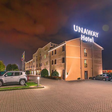 Una Hotels Occhiobello Exterior foto