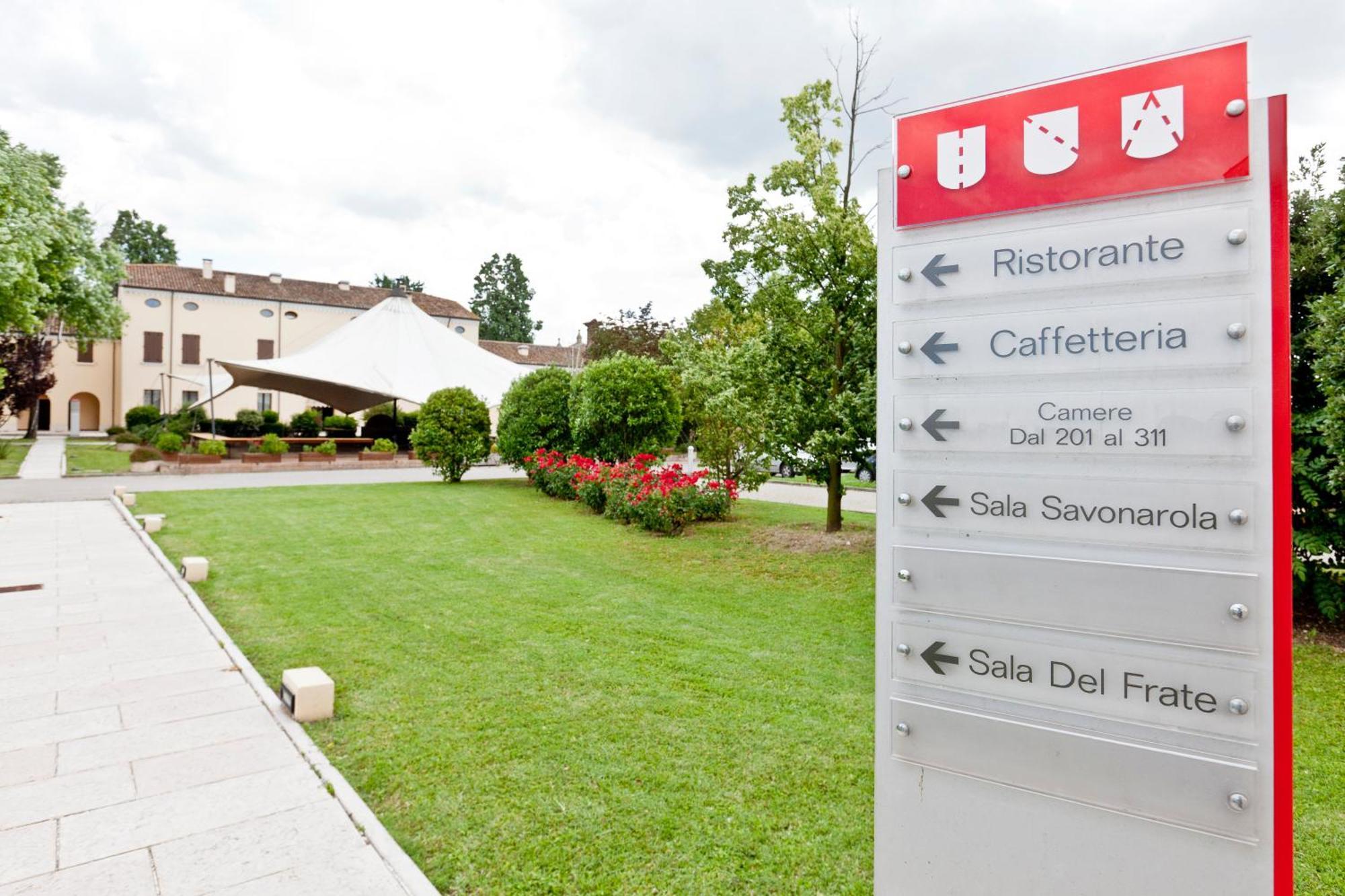 Una Hotels Occhiobello Exterior foto